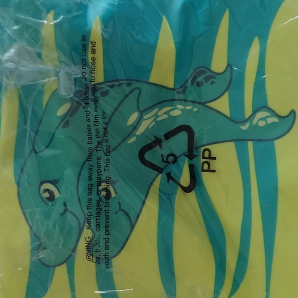 New 4 dolphin arm floaties. Dolphin images. - Picture 6 of 7